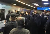 شرکت بهره‌برداری متروی تهران: ازدحام جمعیت در خطوط ۱ و ۳ مترو بسیار زیاد است/ به علت این ازدحام، شرکت واحد اتوبوسرانی به مصلی اتوبوس اعزام کرده/ سر فاصله حرکت قطار‌ها را به کمتر از ۳ دقیقه رسانده‌ایم/ مردم اجازه دهند که در‌های قطار بسته شود، زیرا بسته نشدن آن‌ها باعث معطل شدن سایر قطار‌ها می‌شود