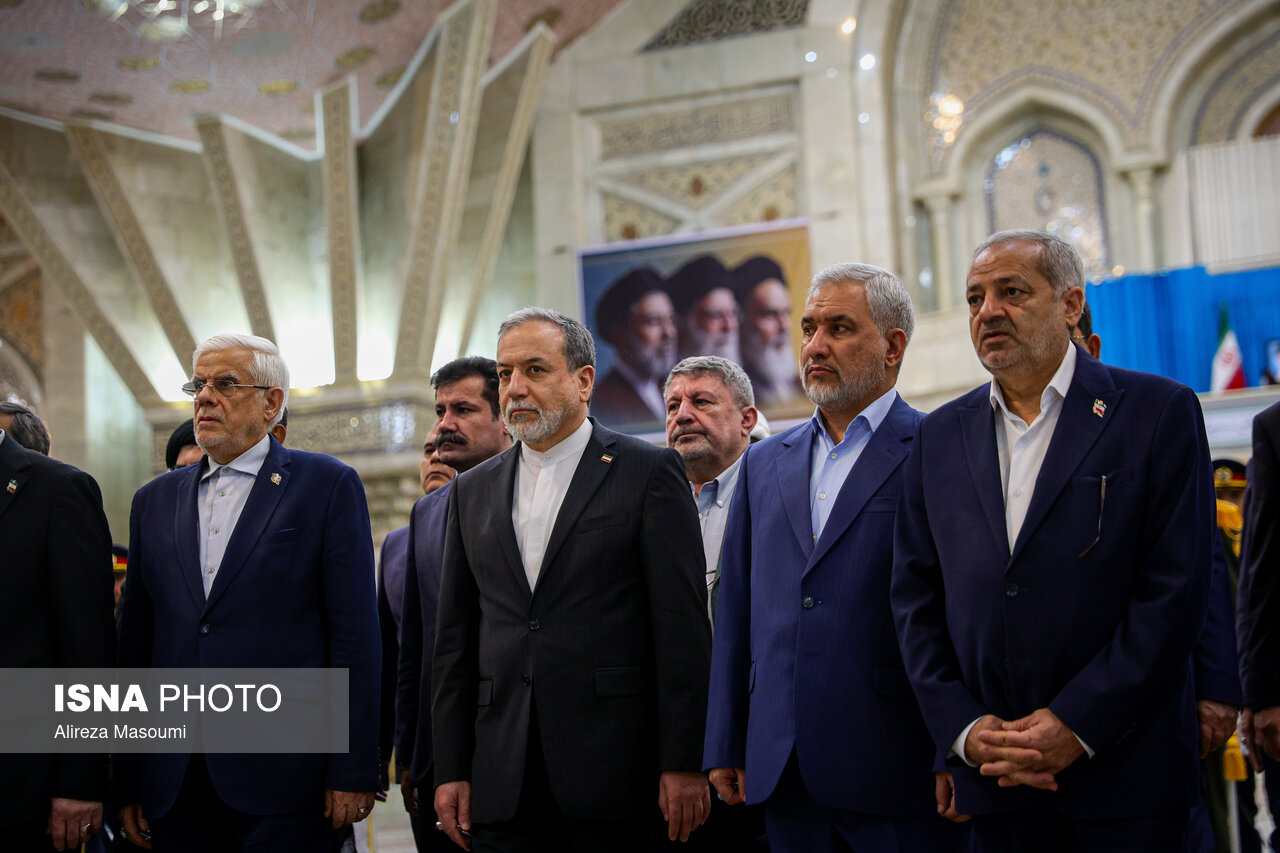 تصاویر: مراسم تجدید میثاق اعضای دولت با آرمان‌های امام راحل