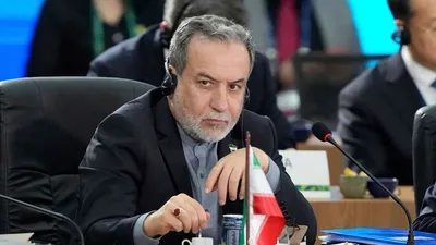 عراقچی درباره تهدید به بستن تنگه هرمز: این اظهارات از سوی مقامات جمهوری اسلامی گفته نشده، بلکه درخواست خبرنگاران یا افراد عادی است که هیچ مسئولیتی ندارند/ ما خواستار آرامش و صلح در خلیج فارس هستیم/ ایران یک کشور تولیدکننده و صادرکننده نفت است، بنابراین طبیعی است که خواهان آزادی کشتی‌رانی برای همه باشیم