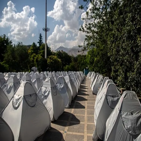 تصاویر: برپایی هزاران چادر در پارک ملت تهران برای عزاداران رهبر شهید