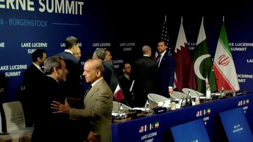 ادعای ترامپ دربارهٔ ایران: مذاکرات دوستانه‌ای در جریان است/ ادعای اسرائیل هیوم: در مذاکرات برای بازگرداندن آمریکا و ایران به میز مذاکره پیشرفت حاصل شده/ کانال ۱۵ اسرائیل: چین که از بسته بودن تنگه هرمز آسیب می‌بیند، ممکن است به بازیگر اصلی مذاکرات ایران و آمریکا تبدیل شود