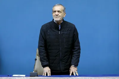 ادعای روزنامه اصولگرا: ممکن است برخی حامیان مذاکره از پزشکیان بخواهند استعفا کند!