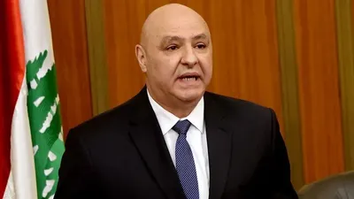 رئیس جمهور لبنان: تصمیم انحصار سلاح به دست دولت، اتخاذ شده است / گفت‌و‌گو درمورد انحصار سلاح به صورت دوجانبه میان ریاست جمهوری و حزب الله خواهد بود / پیام‌های متقابلی با حزب الله در این خصوص رد و بدل می‌شود