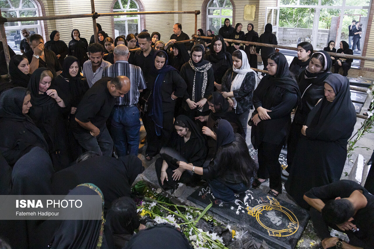 تصاویر: تشییع پیکر شهید ستوان‌سوم «سینا سیاه‌نژاد» - صومعه‌سرا