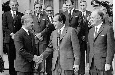 یادداشت‌های علم، پنجشنبه ۲۸ فروردین ۱۳۴۸: پیامی که شاه به نیکسون داد
