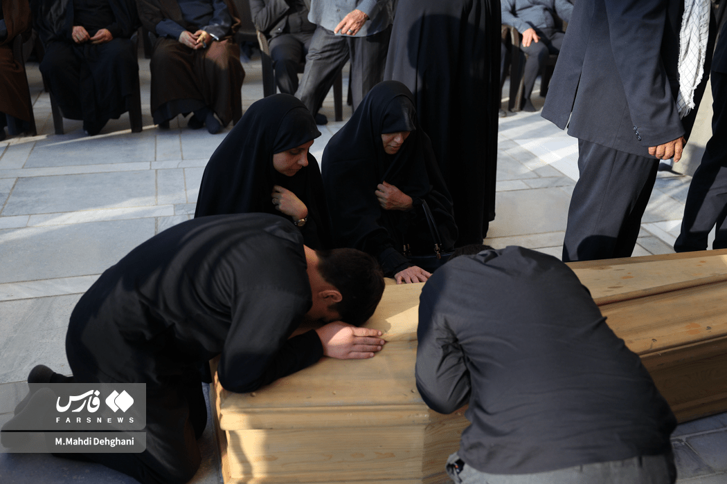 تصاویر: تشییع پیکر مادر همسر سید حسن خمینی