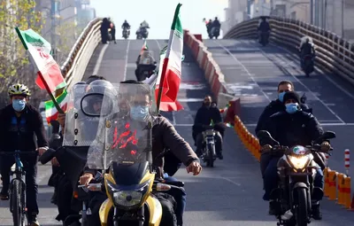 قطعنامه راهپیمایی خودرویی و موتوری ۲۲ بهمن: توطئة غرب‌پرستان داخلی را به شکست خواهیم کشاند / زمینه را برای حاکمیت دولت مؤمن انقلابی و اهل جهاد فراهم خواهیم کرد