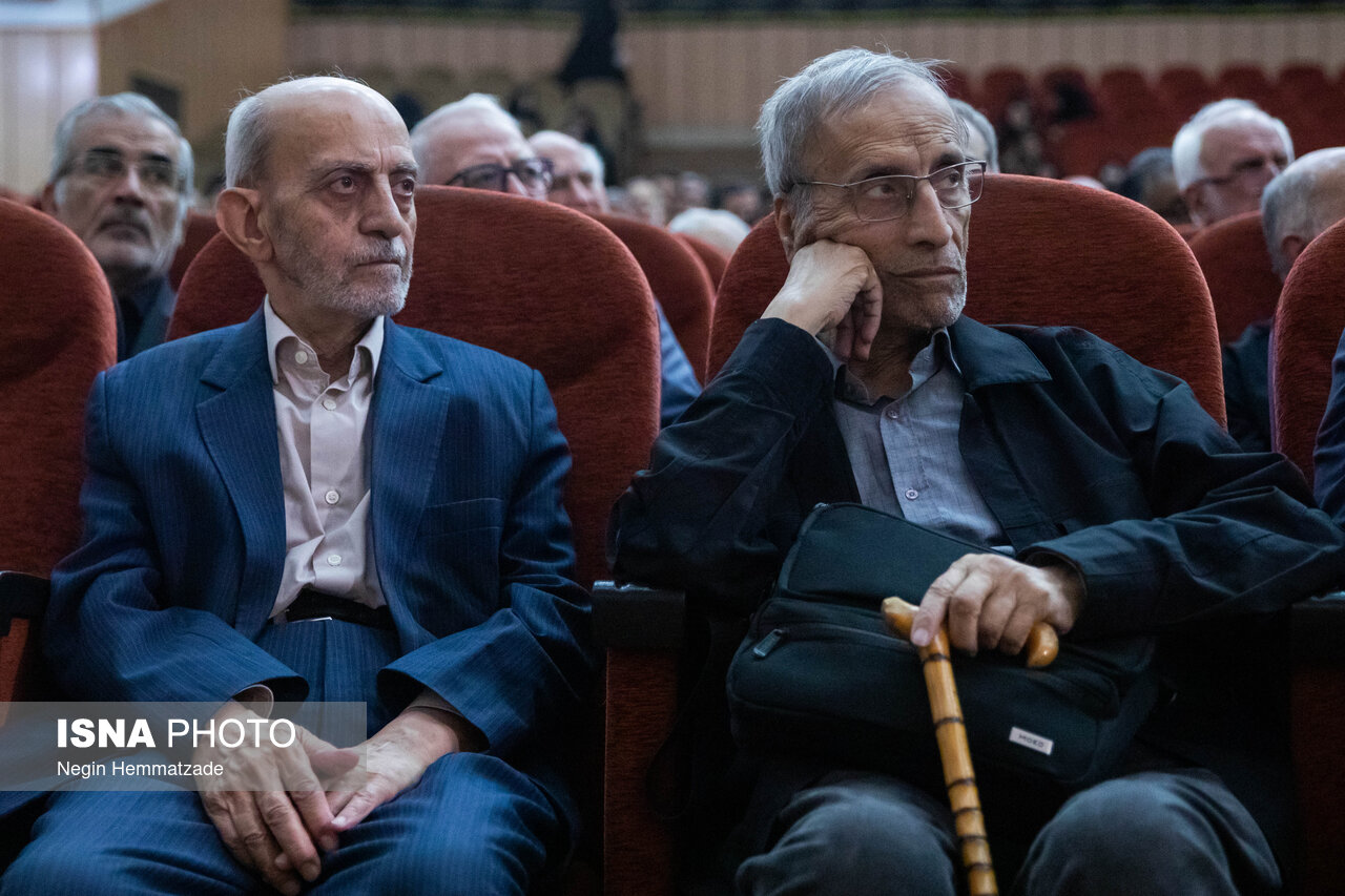 تصاویر: مراسم سالگرد شهادت دکتر بهشتی