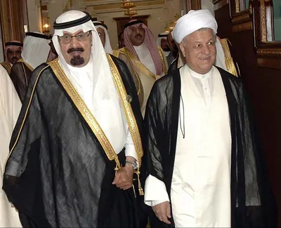 خاطرات آیت الله هاشمی رفسنجانی، ۴ فروردین ۱۳۷۷: روند صعودی قیمت نفت ادامه دارد؛ برخی تفسیرها، آن را از نتایج سفر من به عربستان می‌دانند