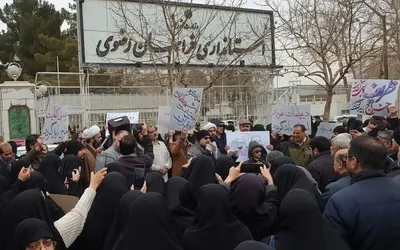 واکنش سخنگوی دولت به تجمعات علیه ظریف و دولت: وفاق به این معنا نیست که ما حق داریم به افراد هتاکی کنیم/ فعلا دولت صبورانه و بزرگوارانه به این موضوعات نگاه می‌کند