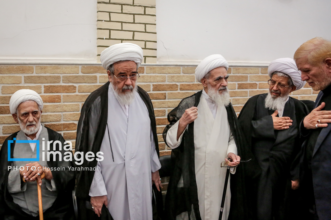 تصاویر: مراسم وداع با پیکر آیت‌الله «شبیری زنجانی»