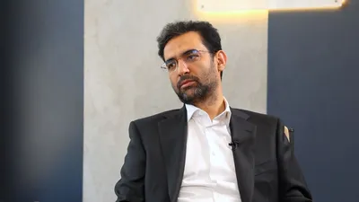 ویدیو/ روایت آذری جهرمی از سفر مالک تلگرام به تهران و توافق با او: «دوروف» دیتابیس را به ایران نیاورد، ولی یک «سی دی ان» دائر کرد/ سرورهایشان را هم آوردند، اما بعد از فیلترینگ همه چیز را بردند