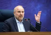 هر تلاشی برای گرفتن حق ملت، نباید ذیل سازش و انفعال تعریف شود/ تعامل با دنیا با وابستگی و تسلیم تفاوتی بنیادین دارد و مذاکره هر زمان لازم باشد، باید انجام شود/ کشور امروز با مسائل بزرگ و پیچیده روبه‌رو است؛ در این مقطع زمانی، به کمین نشستن برای اینکه هر دستاورد تیم مذاکره کننده را خیانت بنامیم، عین عافیت‌طلبی است