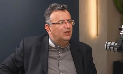 ویدیو / موجانی، تاریخ‌پژوه و دیپلمات: ولایتی می‌گفت کشورهای سازمان کنفرانس اسلامی گفتند برای پایان جنگ با عراق، صلح کنید، ما خسارات جنگ را به صورت وام به شما می‌دهیم / او می‌گوید موضوع را با مقامات مطرح کرده؛ آنها گفتند ما غرامت را باید از عراق بگیریم
