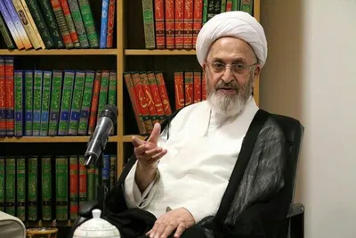 پاسخ به استفتایی در خصوص روزه ماه رمضان در ایام کرونا: فعلاً نمی‌توان تصمیم قطعی گرفت، احیاناً ممکن است برخی بخواهند این موضوع را بهانه‌ای برای روزه خواری قرار دهند