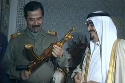 «بازجویی از صدام» به قلم مامور اطلاعاتی سیا، شماره ۳۲: صدام می‌گفت: شما باید متوجه باشید که من نویسنده‌ام
