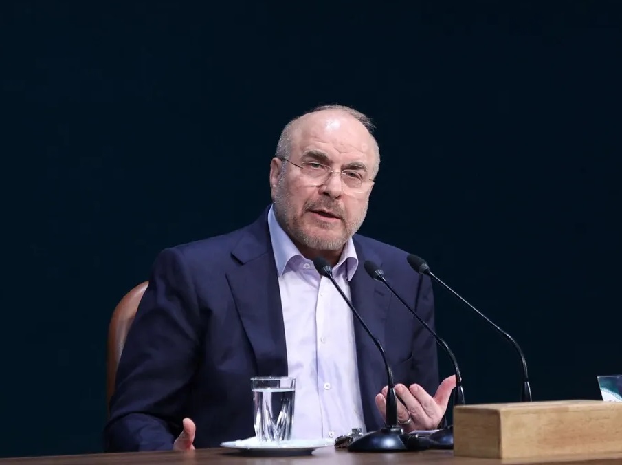 امتیازات مهمی که قالیباف در لحظات آخر از ترامپ گرفت / یک منبع آگاه به «انتخاب»: به دنبال تصمیم امروز قالیباف برای توقف مذاکرات ایران با طرف قطری، ترامپ محاصره دریایی علیه ایران را که قرار بود در طول ۳۰ روز برداشته شود، به صورت کامل و درجا لغو کرد / نحوه اداره تردد در تنگه هرمز و شیوه ارائه خدمات دریایی و دریافت هزینه های مربوط به آن، به ایران و عمان محول شد