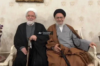 دیدار موسوی خوئینی‌ها با مهدی کروبی