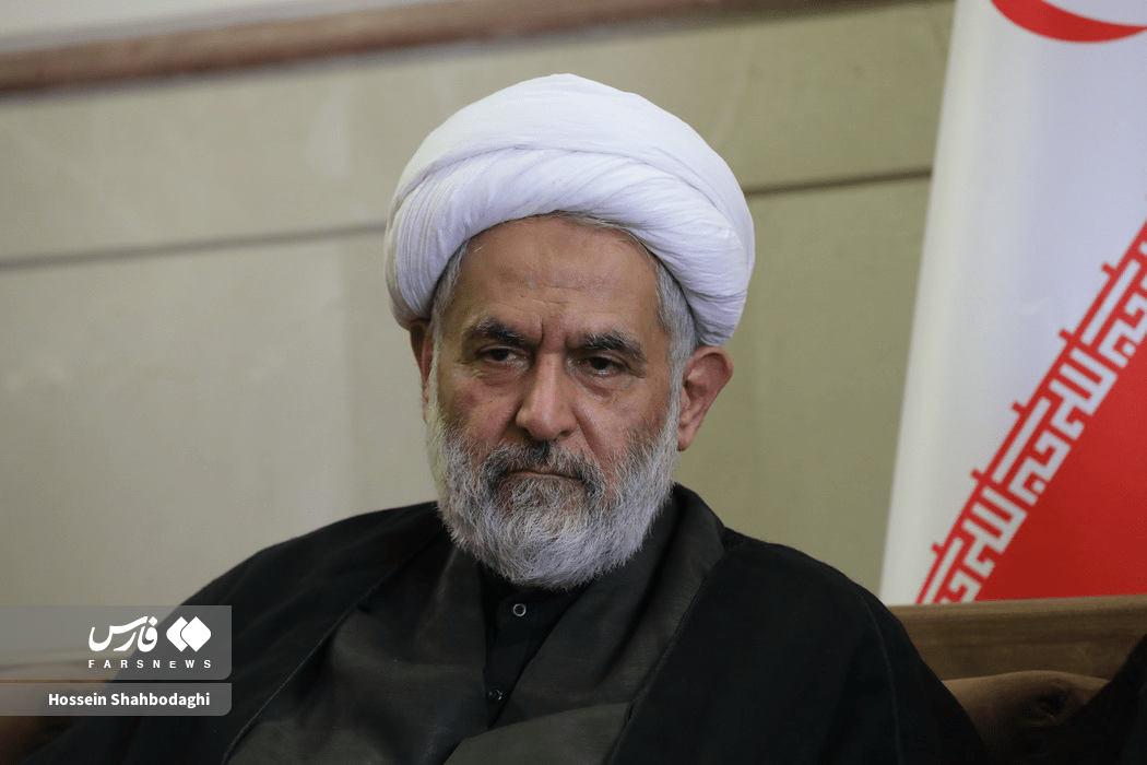 تصاویری جدید از حسین طائب در قم