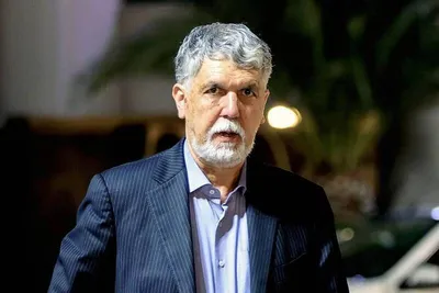 وزیر ارشاد: مشکل تعدادی از هنرمندان ممنوع‌الفعالیت رفع شده / مشکل بخش دیگری از آنان هم در آستانه برطرف شدن است؛ خبر‌های خوش آن خواهد رسید /  برخی از هنرمندان محکومیت قضایی دارند و حل مساله‌شان کمی سخت‌تر است ولی دوستان قوه قضاییه نوید‌های خوبی داده‌اند که بتوان به حل این مشکل کمک کرد