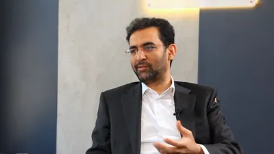 ویدیو/ روایت آذری جهرمی از پشت‌پرده لشکر اکانت‌های فیک و پروژه‌ای: بعد از انتخابات ۸۸، به این نتیجه رسیدند که میدانی به اسم فضای مجازی داریم، بنابراین کادرسازی کردند/ این اکانت‌ها در شرایط نرمال فعالیت عادی خودشان را می‌کنند، اما زمانی که دستورالعمل می‌آید، جور دیگری کار می‌کنند/ یک عده از این‌ها سازمانی در تشکیلات فلان نهاد هستند؛ مثلا سازمان تبلیغات