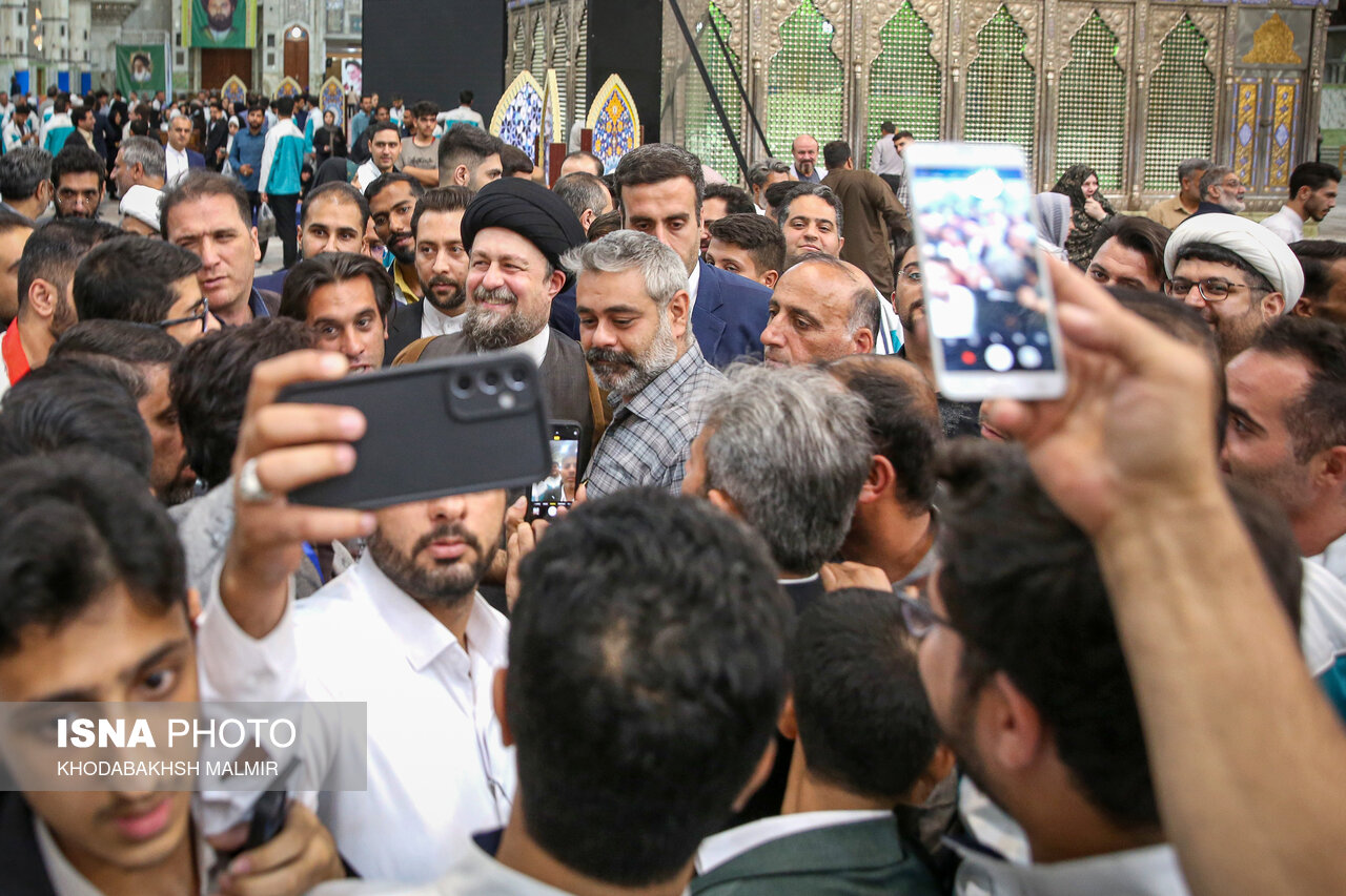 تصاویر: مراسم اختتامیه پنجمین جشنواره ملی «اتفاق» در حرم امام خمینی (ره)