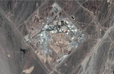 ادعای رویترز: ایران در حال ساخت تدابیر دفاعی پیرامون تونل‌هایی که می تواند برای ذخیره اورانیوم با غنای بالا استفاده شود / مدیرکل آژانس: استفاده احتمالی از این مجتمع‌های تونلی برای مقاصد مشکوک را نمی توان منتفی دانست / آژانس بارها این موضوع را مطرح کرده؛ تهران می‌گوید: این به شما ربطی ندارد / واکنش تلویحی عراقچی: برخی گروه‌های ذی‌نفوذ خاص در تلاش‌اند تا روند دیپلماسی را از مسیر خارج کنند