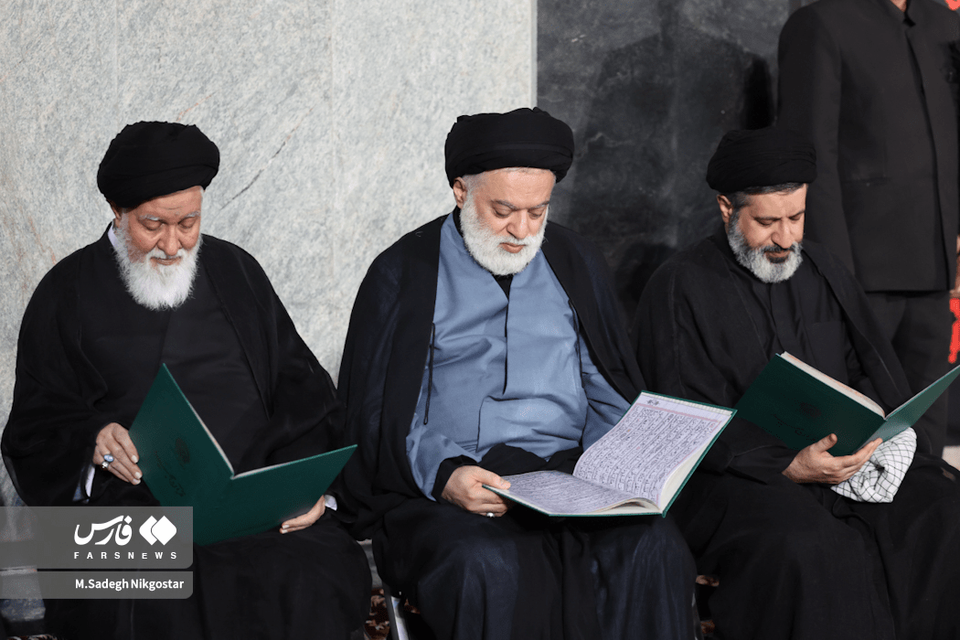تصاویر:  فرزندان رهبر شهید انقلاب در مراسم بزرگداشت مشهد