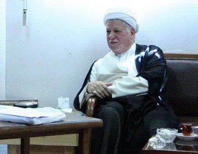 خاطرات آیت الله هاشمی رفسنجانی، ۶ اسفند ۱۳۷۷: از خامی جناح راست تعجب می کنم