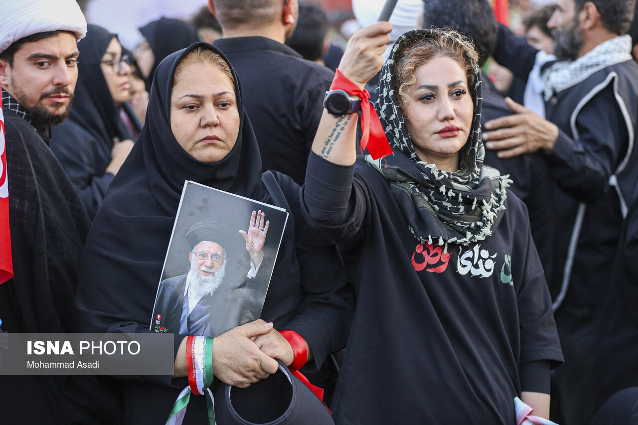 تصاویر: تشییع پیکر مطهر رهبر شهید انقلاب در قم