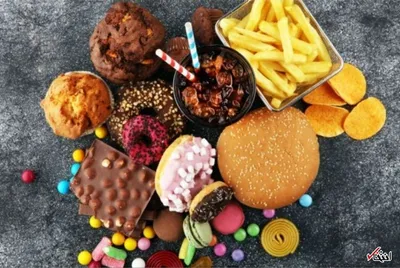 رژیم غذایی چه نقشی در آکنه دارد؟