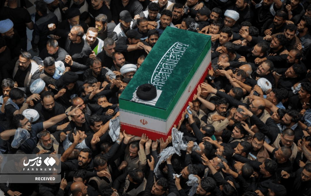 تصاویر: تشییع پیکر مطهر رهبر شهید انقلاب در نجف اشرف