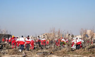 جزئیات جدید از ماجرای هواپیمای اوکراینی / دادستان نظامی تهران: سامانه بدون اخذ اجازه، به هواپیما شلیک کرد  / ۲۶ ثانیه فاصله شلیک‌های اول و دوم بوده، ولی در این فاصله زمانی هم، کاربر برای شلیک دوم از شبکه کسب مجوز نمی‌کند / تا این لحظه دلیلی بر هک سایبری و الکترونیکی بدست نیامده /  در حال حاضر ۳ نفر در بازداشت به سر می‌برند /  اگر حمله هوایی دشمن به کشور قطعی باشد باید فرمان توقف پرواز‌ها صادر شود که برابر شواهد، احتمال حمله و تهدید فقط وجود داشته