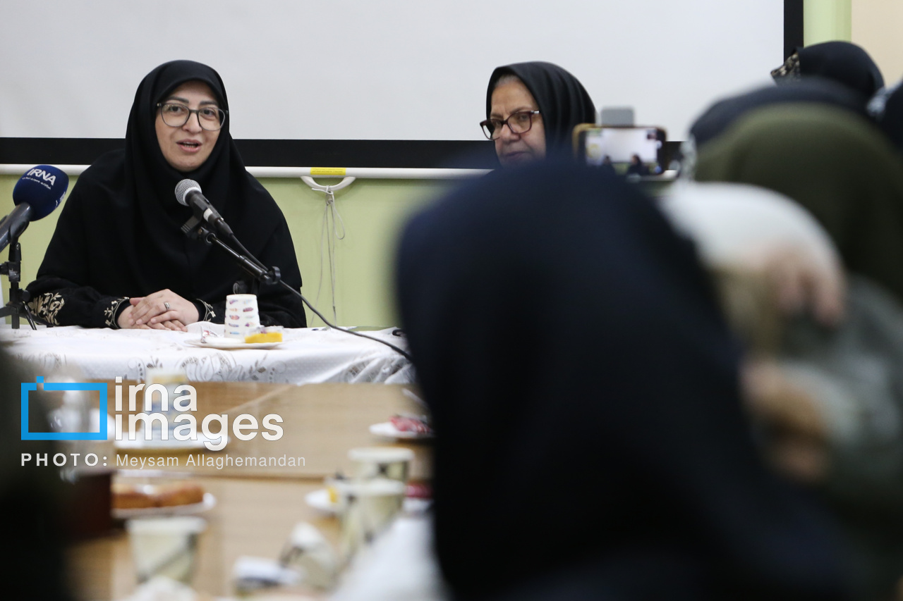 تصاویر: بزرگداشت شهید «منصوره رئیس قاسم»، همسر شهید کمال خرازی