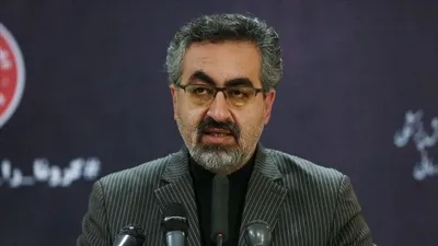 جهانپور: جذب فلزات در برخی افراد ربطی به واکسن کرونا ندارد / اراجیفی که می شنوید زاییده اذهان بیمار و مالیخولیایی است / راه نجات بشر از کرونا، واکسن است