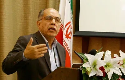تا زمانیکه تحریم سر جایش است، نمی توانیم به برخورداری از منافع نهادهای مالی بریکس دلخوش باشیم / اگر مقامات دولتی ما دلخوش به عضویت در بریکس و شانگهای باشند، حتما دچار تصورات موهوم شده اند؛ در این صورت حتی ضرر عضو شدن می تواند از ضرر عضو نشدن بیشتر باشد