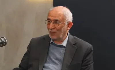 ویدیو / سردار علایی: به نظرم تا عید، اتفاقات وخیمی رخ نخواهد داد ولی اتفاقاتی که خوشحالی زیادی هم تولید بکند هم نداریم /  همین شرایط فعلی تداوم پیدا می کند / آمریکا می خواهد شرایط نه جنگ نه صلح را نگه دارد