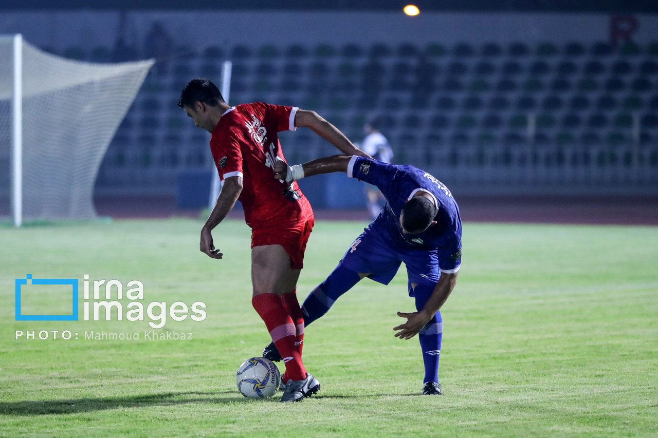 تصاویر: دربی پیشکسوتان استقلال و پرسپولیس در کیش