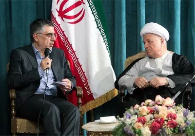 خاطرات آیت الله هاشمی رفسنجانی، ۴ دی ۱۳۷۷: قرار شد من و خاتمی درخواست کنیم که کرباسچی عفو شود