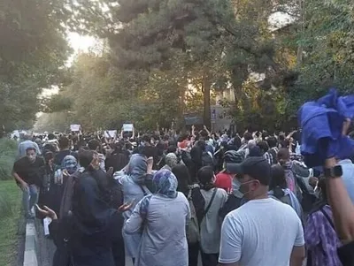 قوه قضاییه: رهبر انقلاب با عفو و تخفیف مجازات «جمع قابل توجهی از متهمان و محکومان حوادث اخیر» موافقت کردند