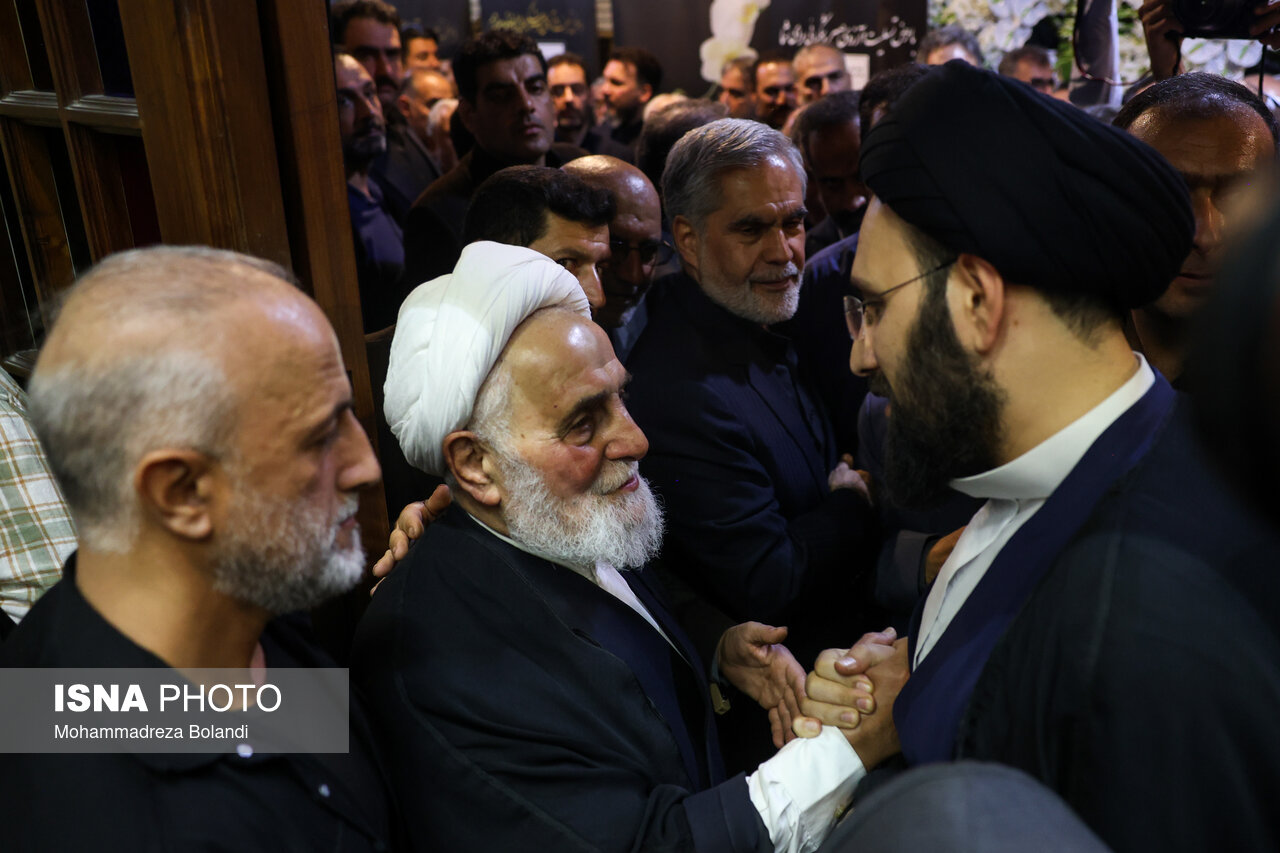 تصاویر: مراسم ختم «احمد ناطق نوری»