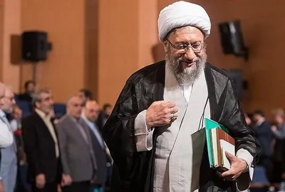 آملی لاریجانی به کمیسیون قضایی گزارش عملکرد نمی داد / درمورد سود سپرده ها، به کمیسیون می گفتند خودتان دفاع کنید!