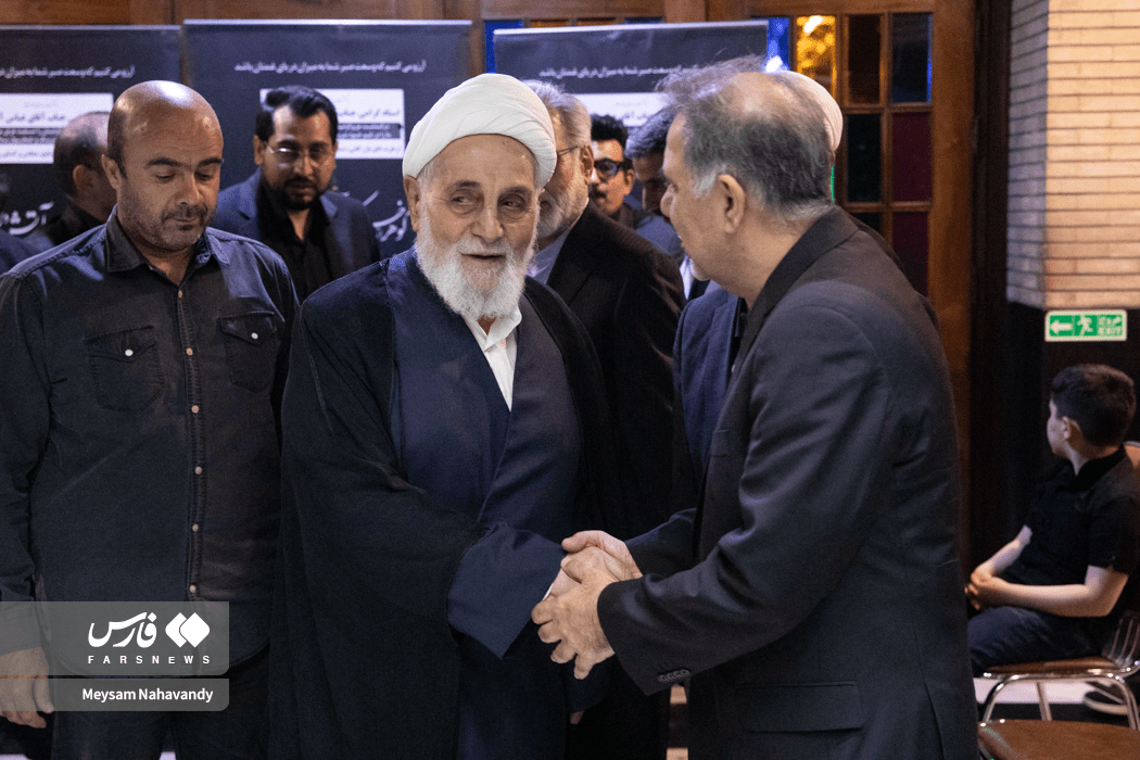 تصاویر: مراسم ختم برادر عباس آخوندی