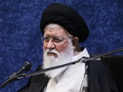 علم الهدی: رفع تحریم به جایی نمی رسد؛ درخواست نکنید که این یعنی خیانت یا بی سوادی!