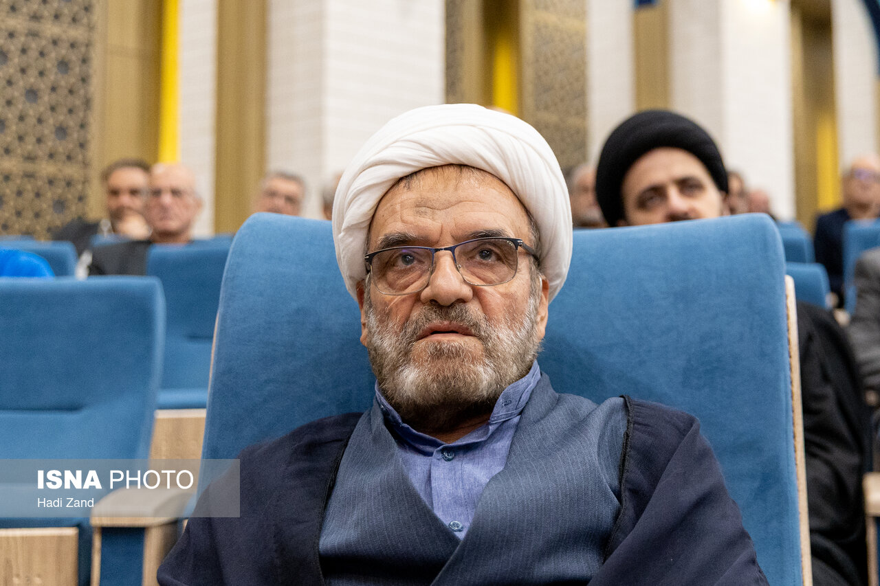 تصاویر: مراسم یادبود ابوالقاسم قاسم‌زاده