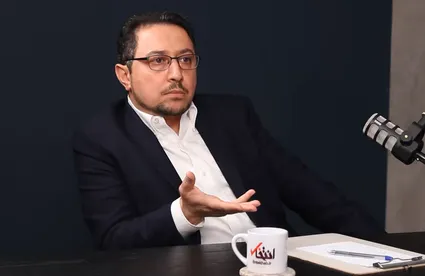 ویدیو / یوسف عزیزی در مناظره با رحمان قهرمان پور: از زمان قدرت گرفتن ترامپ، باید هواپیما هواپیما مسئولان ایرانی به چین می‌رفتند