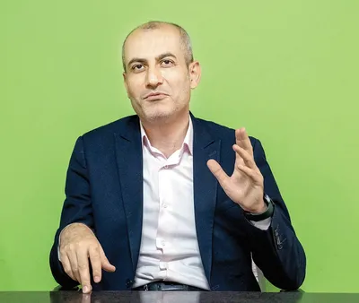 توانگر، نماینده مجلس: جماعت خوارجی‌مسلک می‌خواهند با بسته‌تر و تاریک‌تر کردن فضا، مردم را از صندوق رای ناامید کنند / اگر اجازه داشتم برخی اقدامات پشت صحنه این‌ها را می‌گفتم / اقلیتی از بچه حزب‌اللهی‌ها هنوز از این‌ها حرف شنوی دارند