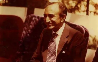 یادداشت‌های علم، یکشنبه ۲۳ تا پنجشنبه ۲۷ مهر ۱۳۵۱: قطع حملات رادیو بغداد؛ هنوز نمی‌دانم نتیجه مسافرت شاه است یا نه؟