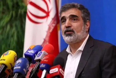 سخنگوی سازمان انرژی اتمی: بازرسان آژانس در تورقوزآباد، لیزر انداختند و فقط از یک نقطه خاص نمونه گرفتند؛ خب طبیعی است که وقتی کسی خرابکاری می‌کند، مختصات دقیق آن را هم می‌دهد تا آژانس بازرسی کند/ ۹ ماه پیش مسئولان آژانس را دعوت کردیم و اسناد خرابکاری را به آنها نشان دادیم؛ گفتند منسجم است، اما نمی‌توانیم ارزیابی‌های گذشته را کنار بگذاریم