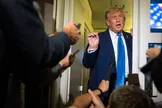 ادعای ترامپ: توافق نشود، آتش‌بس تمدید نمی‌شود / اوضاع با ایران به خوبی پیش می‌رود؛ چالش و گرفتاری ما با ایران ۴۷ سال به طول انجامیده است و این موضوع به پایان خواهد رسید / بر سر همه‌چیز توافق شده است / وقتی جنگ با ایران پایان یابد، در کاخ سفید جشن خواهیم گرفت